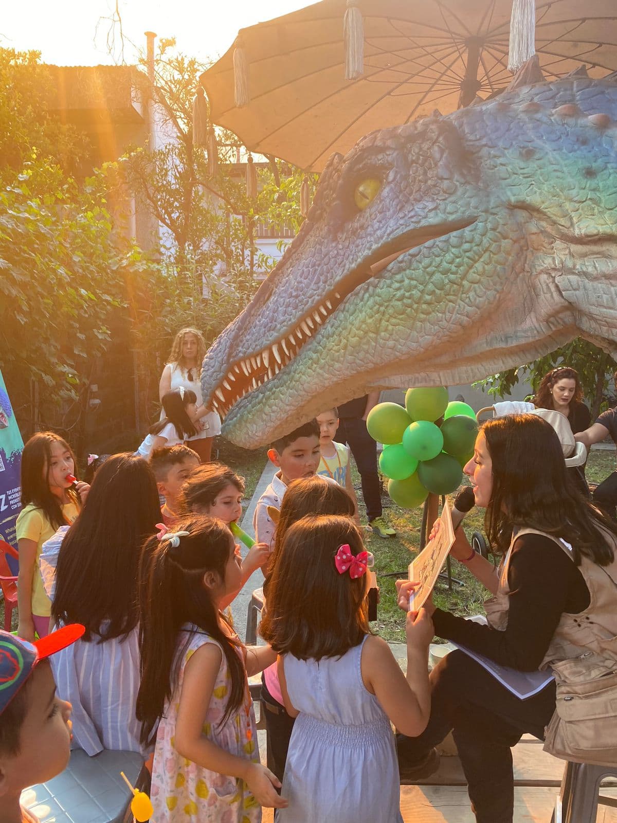 Niños felices con EROP